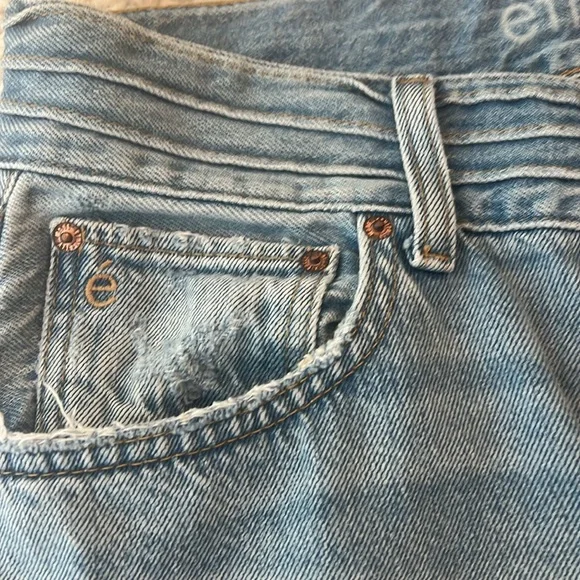 Ética Wide leg Denim Jeans in a light blue wash - Picture 4 of 6